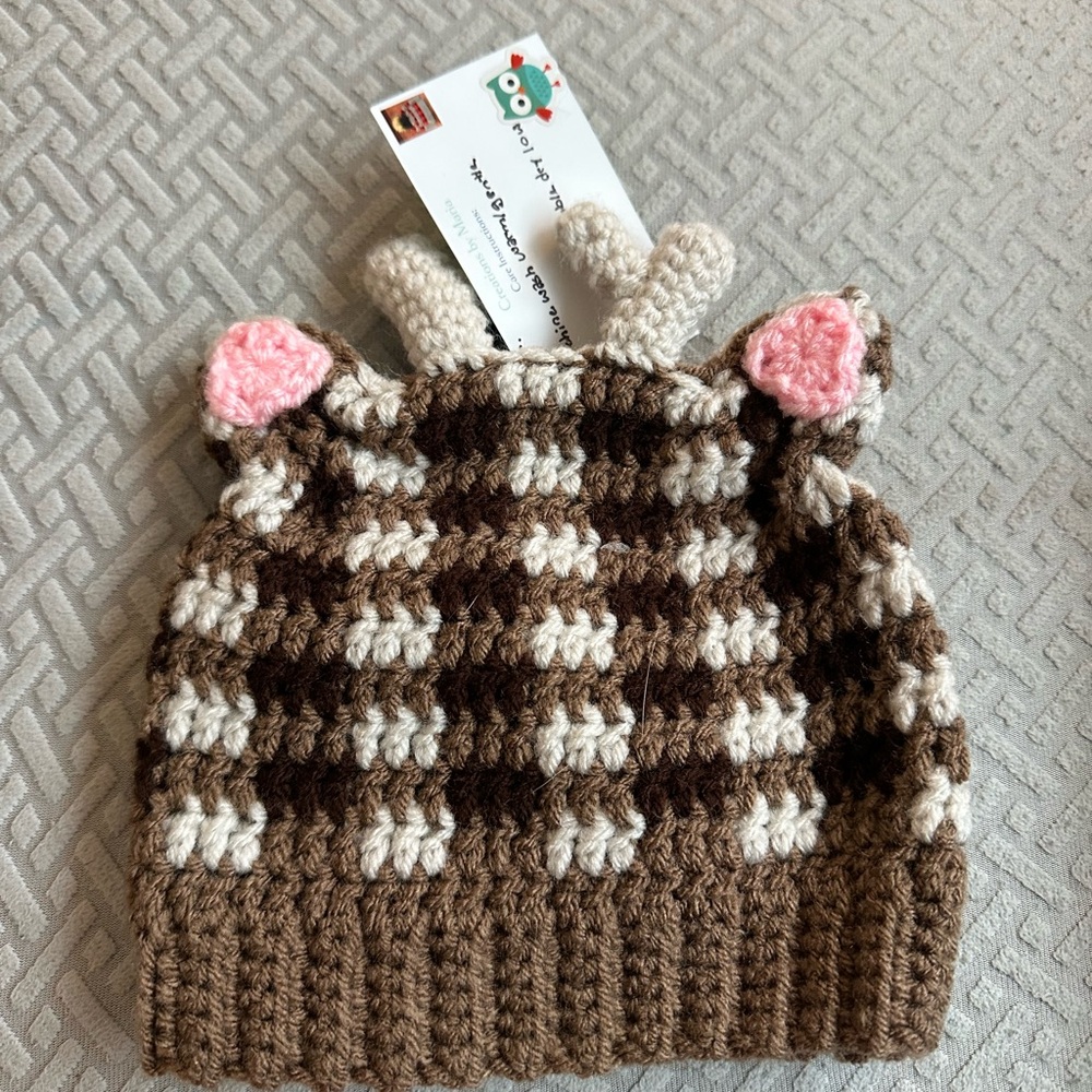 NWT Handmade knitted baby Hat